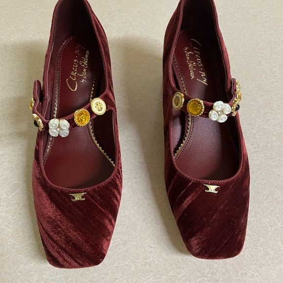 Circus by Sam Edelman Shoes - Circus by Sam Edelman Elaine block heel Mary Jane in burgundy.